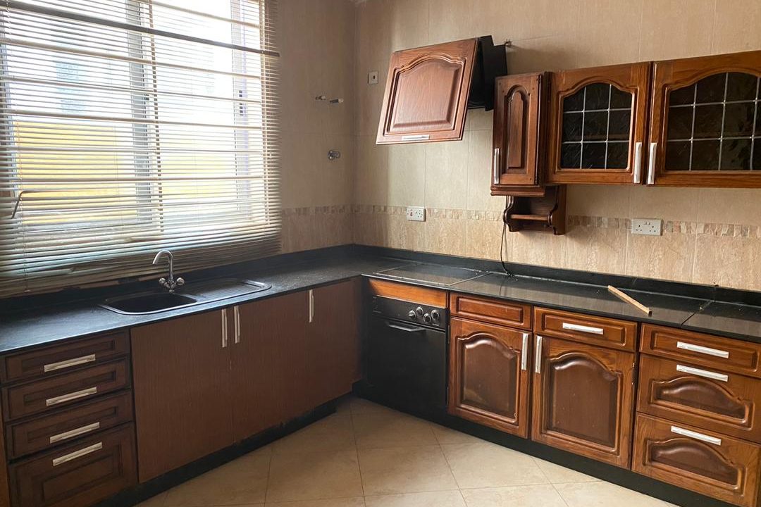 44297BBD-51C7-401E-83A4-B5851C8EE498