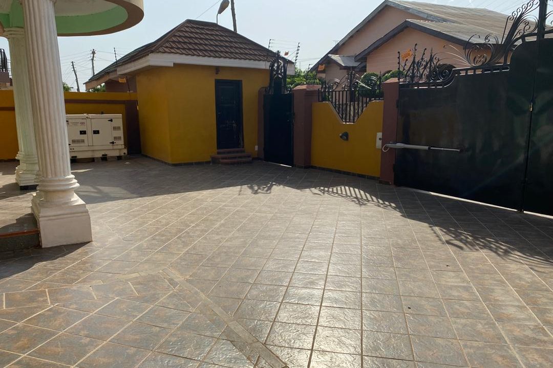 6CB7DAB0-60A0-4102-98B5-AE0D315F3E4E