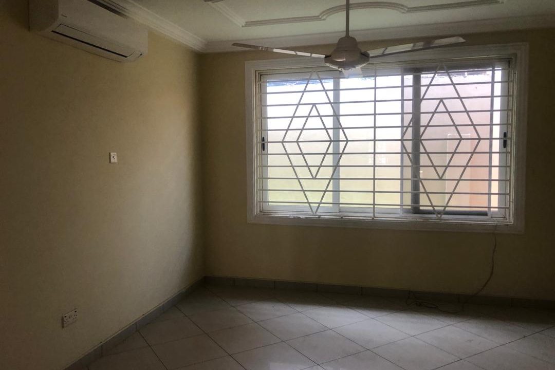 80905749-76DC-4C91-A42C-0C2EB7AFF376