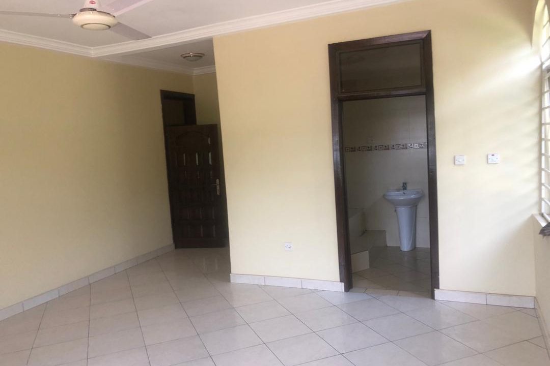 AE09F0B1-9DDC-43F4-9AF8-8E426CACA096