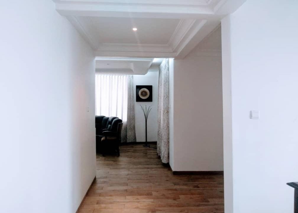 56C1E506-7122-499C-A06F-EA439B26AEFE