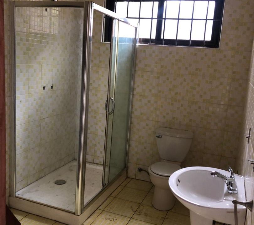 5F4B84BD-B7AE-4AE1-8C87-907297EDDA53