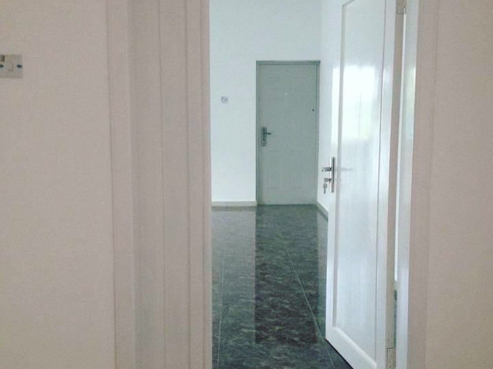 E99A7202-1D6C-4001-B8B5-8E5C45D67BB3