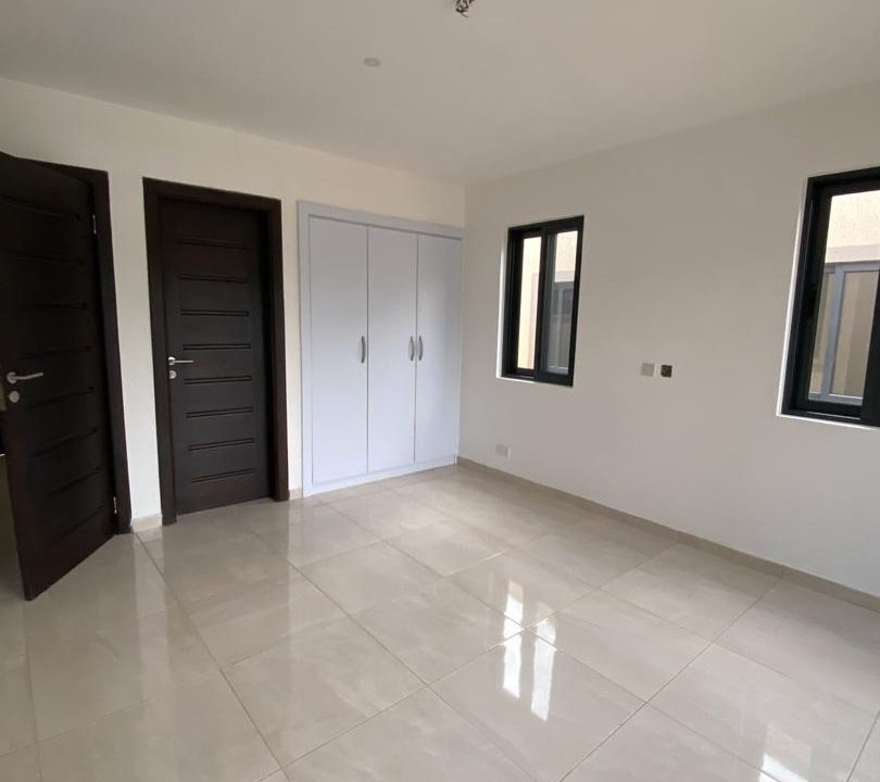 04D6B5B3-4C54-4FF9-B27A-349A0732A219