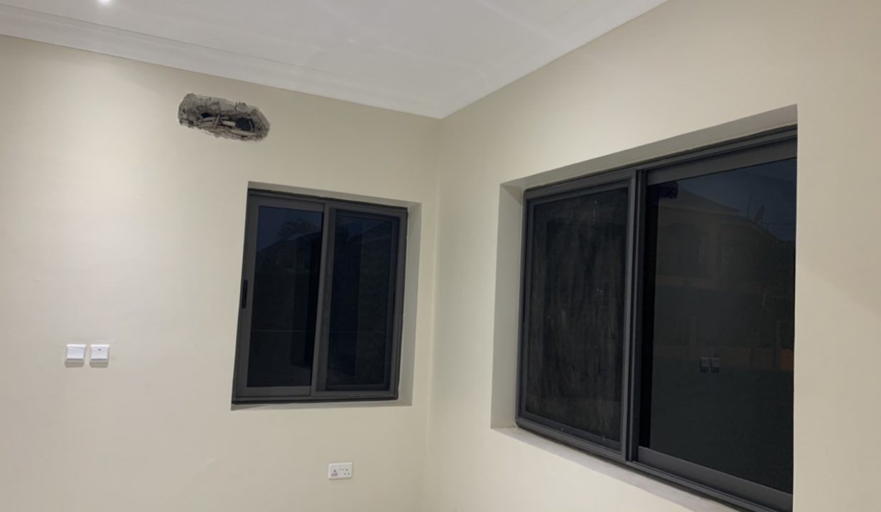 3FC7994C-7ACD-438F-B962-FC1BCB136E72