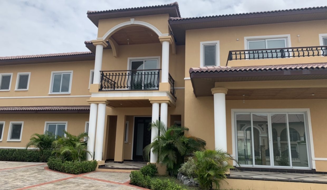 68252DED-060F-45D7-B570-FF49DAE4DE9D