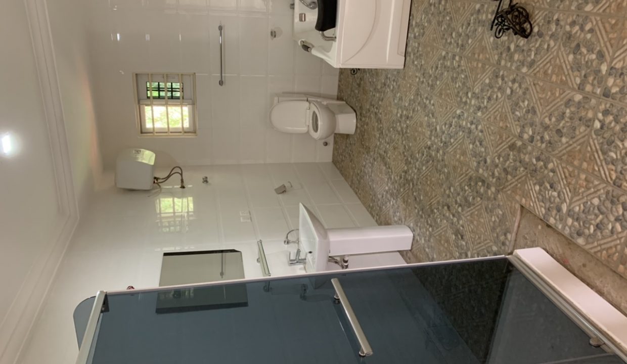 907C01B3-D5BE-4B37-9BBA-241FDBB227E8