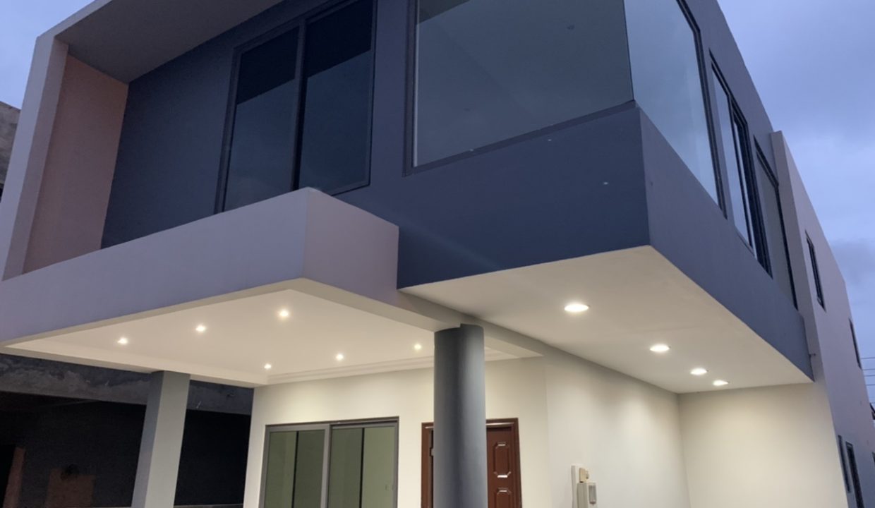 E928D2D7-4F2F-4BB8-86EC-668E7CA91298