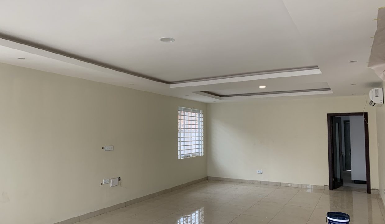 119B141D-F6D3-4C69-99A0-08A3106280E9