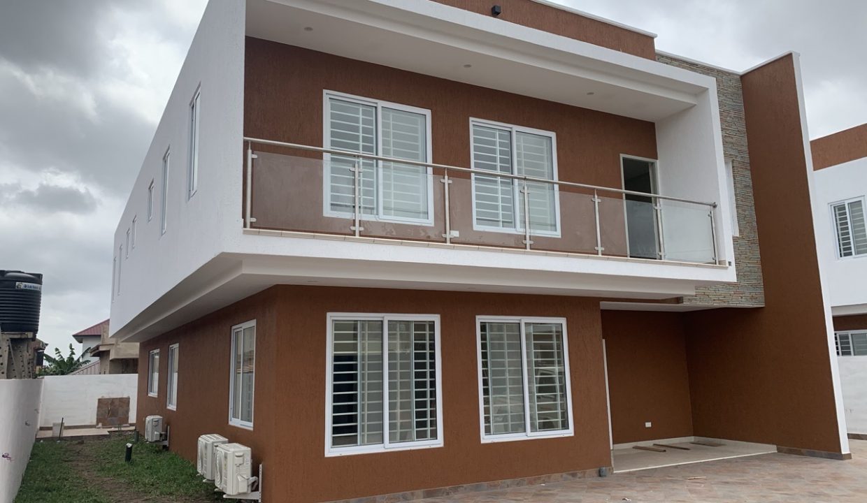 9C76B9BD-9505-4660-AA14-F2B152B60300