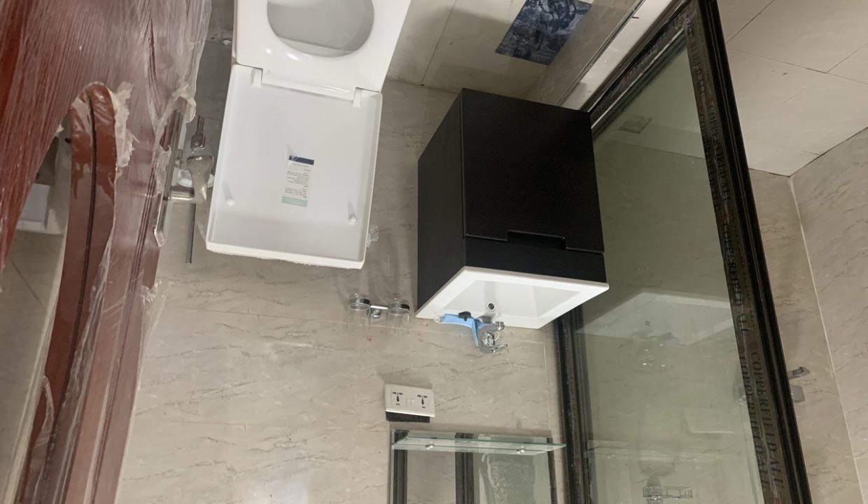 6350294F-2FDA-4D32-948E-91B9C4873F12