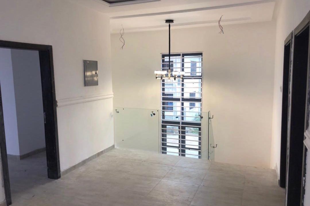 CF92DA32-58B3-462A-B7C1-9B8210638429